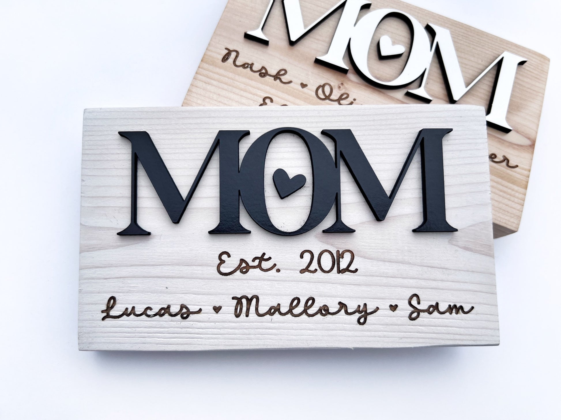 Mom Sign with Names, Personalized Mother's Day Gift from Kids, Small Desk Decor